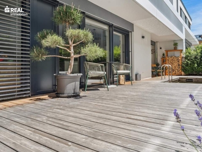 Elegantes Wohnen in exklusivem Townhouse mit Garten, Doppelgarage, Pool und hochwertigster Ausstattung im Nonntal