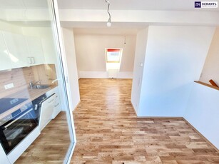 Fernblick! Kompakte 2-Zimmer im Dachgeschoss mit Terrasse! Traumhaft saniertes Altbauhaus + Stylisches Stiegenhaus + Tolle Infrastruktur und Anbindung