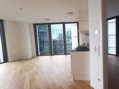 Moderne 3 Zimmer mit Balkon und vielen Extras im Haus: ab Mai zur Miete!