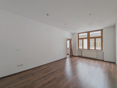 ++Springergasse++ ruhige gepflegte 2-Zimmer Altbau-Wohnung, viel Potenzial!