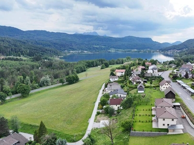 RESERVIERT - Luxuriöse Haushälfte mit großzügigem Garten am Keutschachersee: Perfekt für Familien