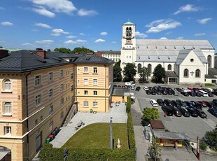 City Life! Helle 2-Zimmer Wohnung in BESTLAGE mit Blick auf den Mirabellplatz!