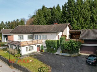 Ein Zuhause mit Charakter: 1.234 m² Grund und nur ein Steinwurf von der Schweiz entfernt