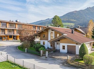 Gepflegtes Landhaus mit schönem Ausblick in sonniger Ruhelage