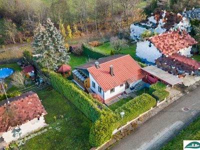 Charmantes Einfamilienhaus im Wienerwald mit wunderschönem Garten