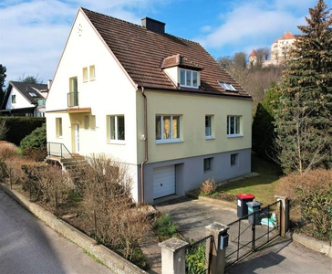 Einfamilienhaus in Neulengbach, Zentralgelegen mit Burgblick