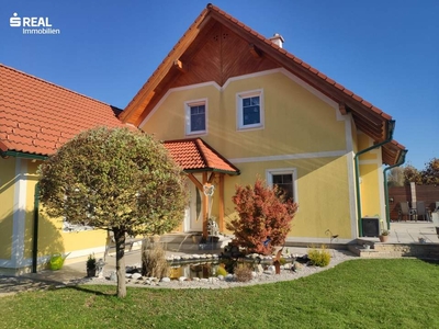 Einfamilienhaus mit Pool