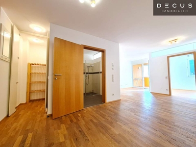 HOCHWERTIG * IM ZENTRUM * 2 ZIMMER * MODERN