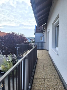 Helle 2 Zimmerwohnung mit sonniger Terrasse in Weiden am See zu erwerben