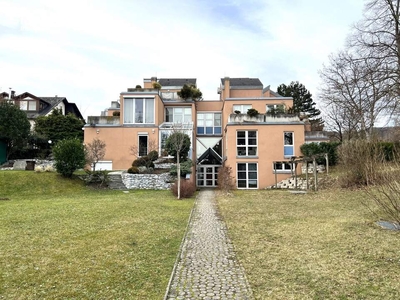 Traumhafte Maisonette mit Garten und Garage