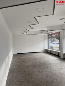 UMSATZPOTENTIAL dank starker Frequenz! Geschäfts-/Büro-/Ordinationsfläche Ecke UNION-/KEFERGUTSTR. im kaufkräftigen Keferfeld - max. Flexibilität im Innenausbau - XL-Schaufenster - aktuelle Ausstattung LEBENSMITTEL-/EINZELHANDEL