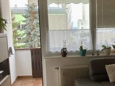 Wohnung im 1.Stock mit sonniger Loggia, inkl. Heizkosten! Provisionsfrei!