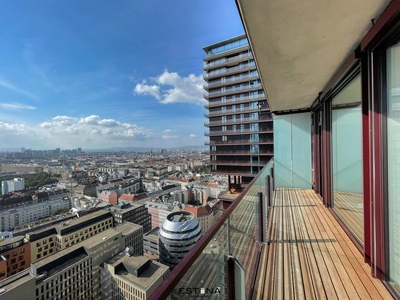 Luxuriöses Wohnen mit grandioser Aussicht und Infinity Pool auf den Dach