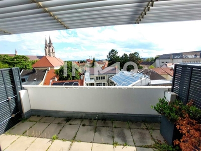 !! RESERVIERT !! Maisonettewohnung mit großzügiger Terrasse im Herzen von Wiener Neustadt