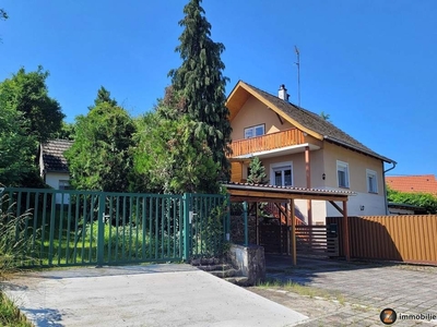 Modernisiertes Landhaus mit hoher Privatsphäre und Ausblick