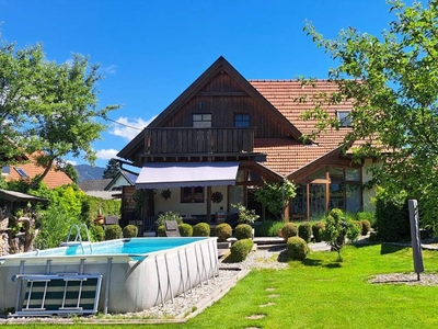 Baumeisterhaus im Landhausstil mit herrlichem Garten in Kapfenberg