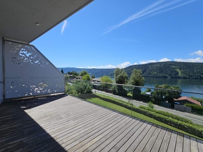 Rarität: Architekten-Penthouse am Millstätter See in Uferlage mit privatem Seezugang