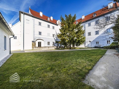 Saniertes Renditeobjekt mit 18 Einheiten und ausbaufähigem Rohdachboden in Klosterneuburg