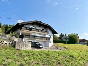 Großräumiges Haus mit Ausbaupotenzial und sonniger Lage in Wernberg