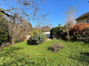 Kleiner Bungalow auf großem Grundstück in schöner, ruhiger Lage in Gösting