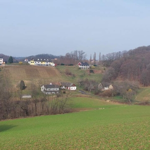 Sonniger Baugrund in Aussichtslage