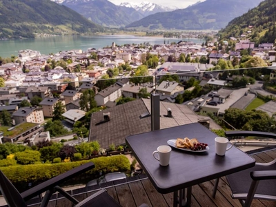 Exklusives Penthouse mit einzigartigem Seeblick für touristische Nutzung in Zell am See