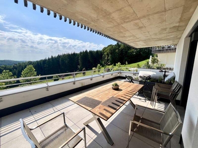 Exklusive Gartenwohnung mit Terrasse und traumhafter Aussicht.