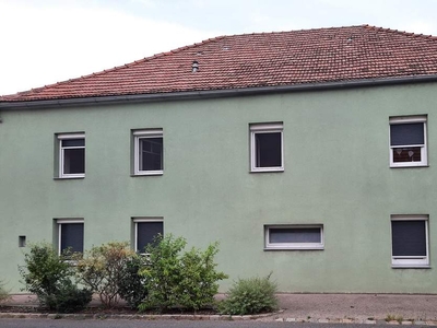 GROSSES WOHNHAUS MIT TOLLEM GARTEN SAMT HERRLICHEN SONNENTERRASSEN IN GEDERSDORF