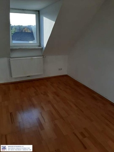 Kompakte 2-Zimmer Dachgeschosswohnung in Linz/Neue Welt