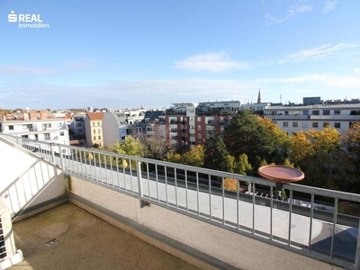 Dachgeschoß, 2 klimatisierte Zimmer, 1 Abstellraum, Ost Terrasse