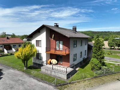 Geräumiges Haus mit großem Garten