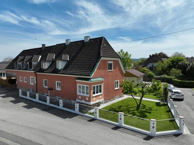 Zweifamilienhaus in zentraler Lage