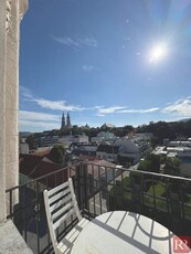 Freundliche Wohnung mit sonnigem Balkon