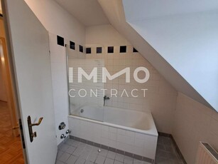 ** Gemütliche 3-Zimmer-Wohnung im Dachgeschoss - Pfarrplatz 11, Top 16 **