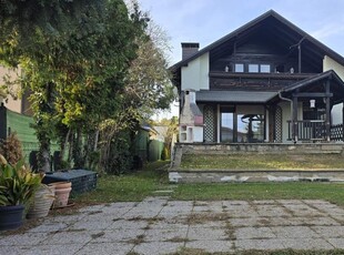 Endlich Platz - Einfamilienhaus mit Carport und Garage