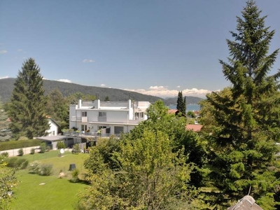 Baugrundstück samt Einfamilienhaus fußläufig zum See in Velden am Wörthersee