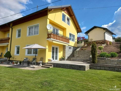 Haus in Seeboden Lieseregg. Sonniger Garten und für die Großfamilie bestens geeignet.