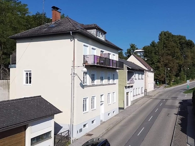 Büro oder Singlewohnung am oberen Stadtkern von Melk zu kaufen ! Top 2