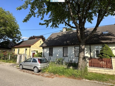 1220 Wien tolles Haus im Dornröschenschlaf mit uneinsehbaren Garten mitten in Süssenbrunn