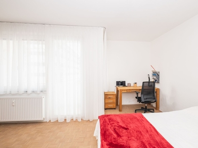 Freundliche Dreizimmerwohnung mit Loggia in Top Lage