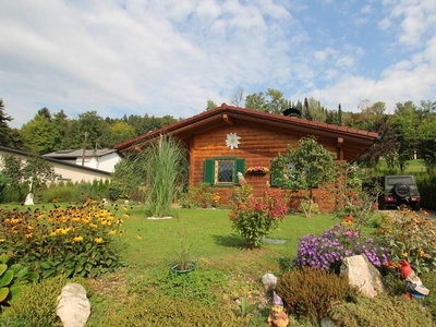 Natürliche Wohnatmosphäre - Holzriegelhaus in Velden am Wörthersee!