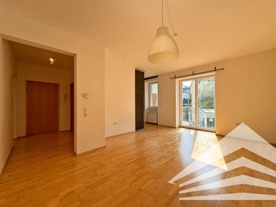 Ruhige 3 Zimmer-Wohnung mit Küche und Terrasse in bester City-Lage