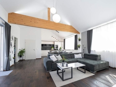 WOHNEN AM FLUSS – 119 m² WOHNFLÄCHE – SOFORT VERFÜGBAR! Luxuriöse 4-Zimmer-Wohnung mit traumhafter Terrasse und Parkplatz in grüner/ruhiger Stadtlage!