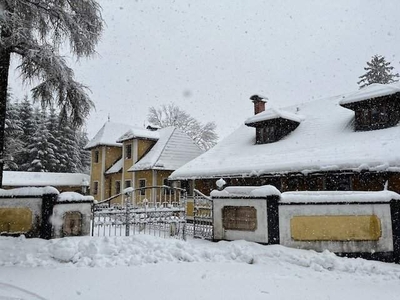 Landhaus in zauberhafter, weitläufiger Waldrandlage! Pool, Saunalandschaft, Idylle pur!