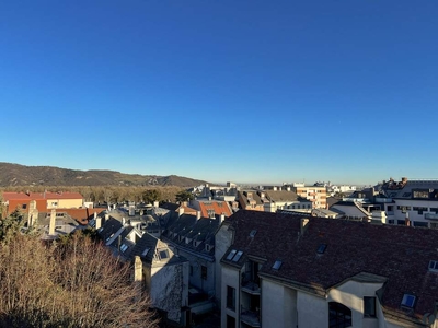 Großzügige Dachgeschoßwohnung, Erstbezug im Zentrum von Klosterneuburg