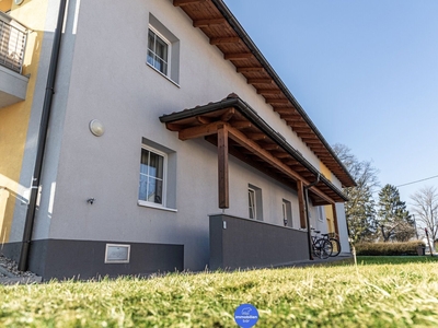 Lebenswerte Eigentumswohnung in kleiner Wohnanlage inkl. Balkon und Küche