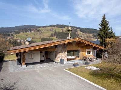 Tiroler Landhaus mit Freizeitwohnsitzwidmung in Traumlage und Ski in / Ski out - Kirchberg in Tirol