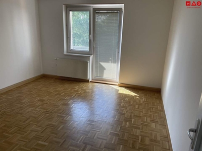 Zentral gelegene 3-Zimmer Wohnung mit Balkon in ländlicher Ruhelage! Genießen Sie den Vorteil einer ausgewählten Nachbarschaft!