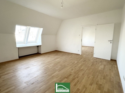 Neu renoviert: 2-Zimmer Wohnung mit 60m² - extra Küche & Tageslichtbadezimmer - 400m zum Bahnhof 