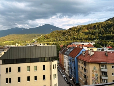 Traumhafte Balkon/Terrassenwohnung in Innsbruck: 7. Etage mit 109m² Wfl, mit Balkon, Terrasse & T-Garage!